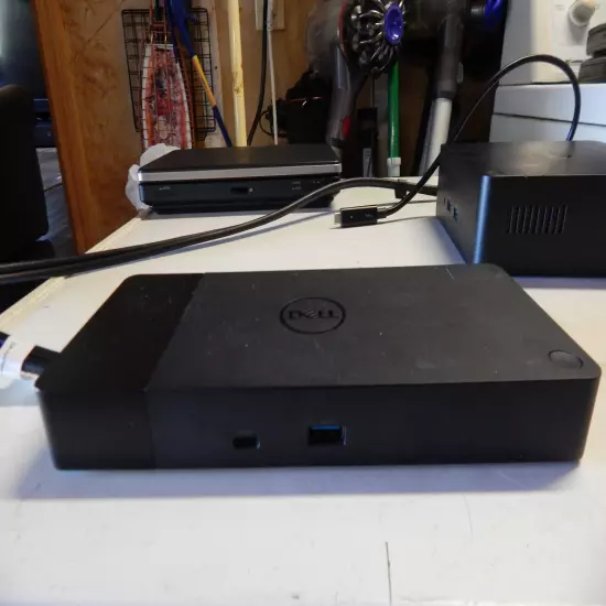 Dell Docking Station Model K20A USB-C + charger