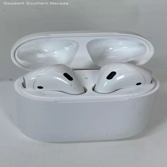 Apple Airpods A2031 Earbuds With Charging Case (Tested)