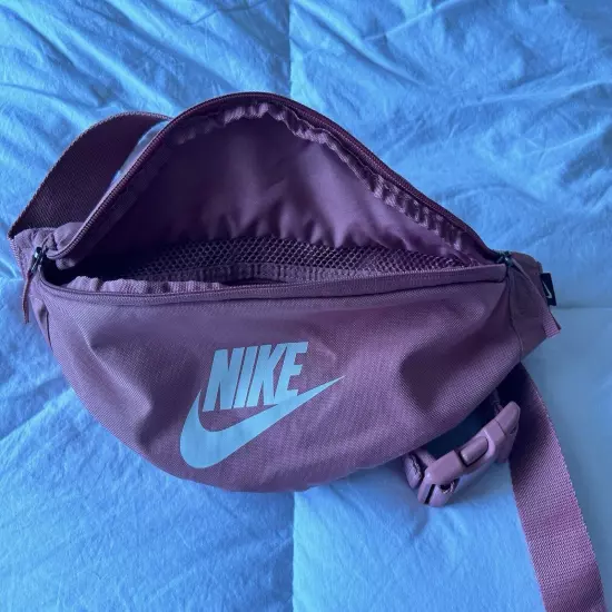 Nike 2008 Crossbody Fanny Pack Belt Bag Hip Waist Bag Mauve Pink