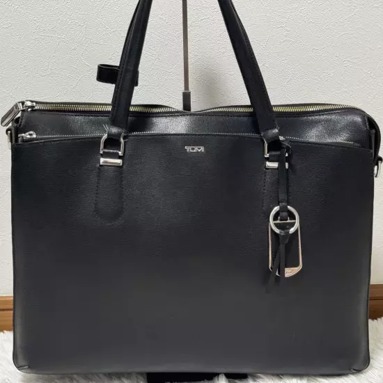 Rare Tumi 2Way Sink Nita All Leather Business Bag