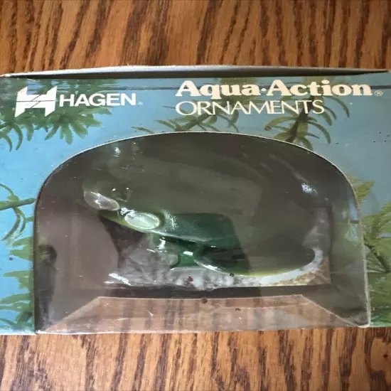 Vintage Aquarium Hagen Aqua Action Flirting Frog