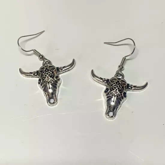 New Cowboy Boho Steer Longhorn Bull Earrings Silver-tone Pierced 2”L Laser Cut