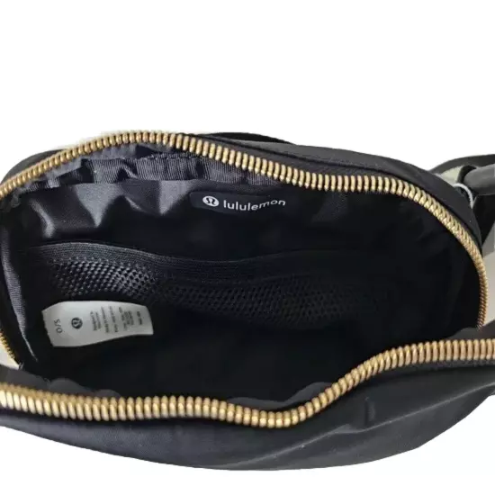 NWT☀️LULULEMON☀️NEW BLACK,GOLD☀️EVERYWHERE BELT BAG 1L☀️AUTHENTIC☀️GOLD HARDWARE