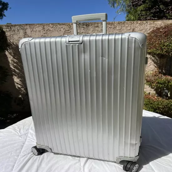 Rimowa Topaz XL 32” 4 Wheel Spinner Aluminum Hardshell Travel Check In Suitcase