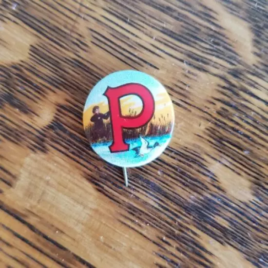 Vintage Peters Cartridge Company Pinback badge Big "P" hunter & duck Excellent