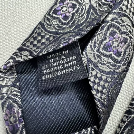 HART SCHAFFNER MARX Men's 100% Silk Necktie Designer Geometric Silver/Purple EUC