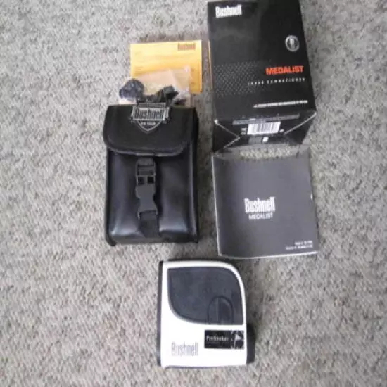 Bushnell Medalist Laser Rangefinder Golf Pinseeker 4x model 20-1354