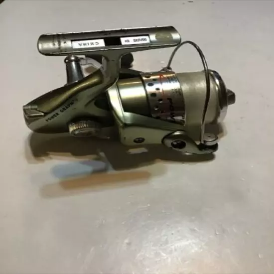 PENN Power Graph V 6000 SPINNING REEL Lot F20