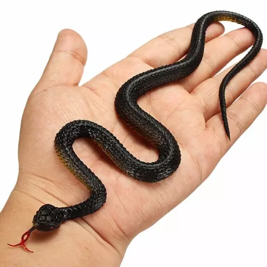 Realistic Manmade Soft Rubber Animal Fake Snake Garden Toy Prop Gift