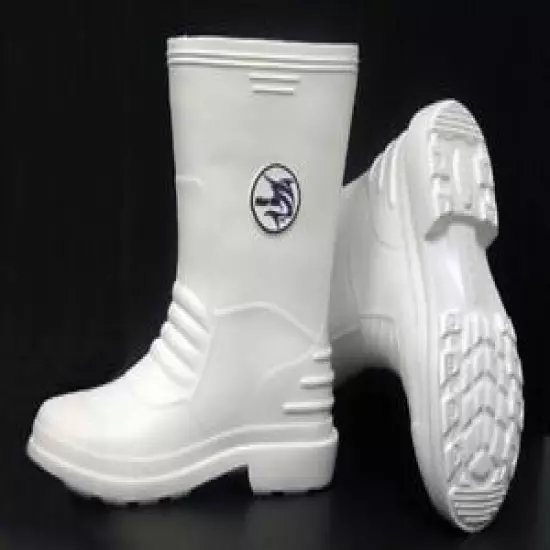 Marlin M688 Deck Boots White