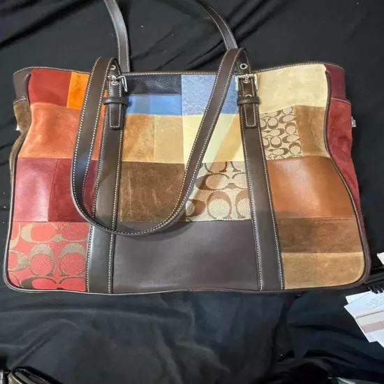 NEW COACH HOLIDAY PATCHWORK SIGNATURE SUEDE GALLERY LG TOTE BAG PURSE & Wristlet