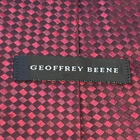 Geoffrey Beene Red 100% Silk Men’s Neck Tie Made In Italy