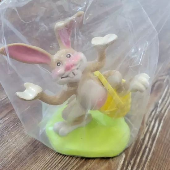 NEW Sealed Vintage 1979 WILTON Cake Topper Large Easter Bunny w/Basket 6"