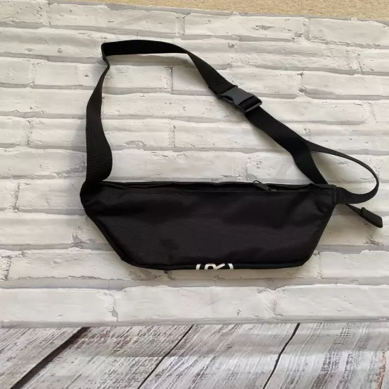 Levis Logo Waist Belt Sling Fanny Pack bag Black Unisex Adjustable Waist