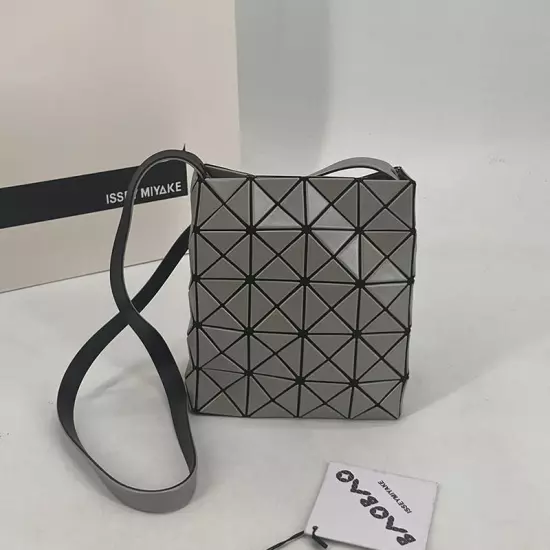 BAO BAO ISSEI MIYAKE PRISM MATTE-2 4×5 Shoulder Bag 7 Colors Outlet Product