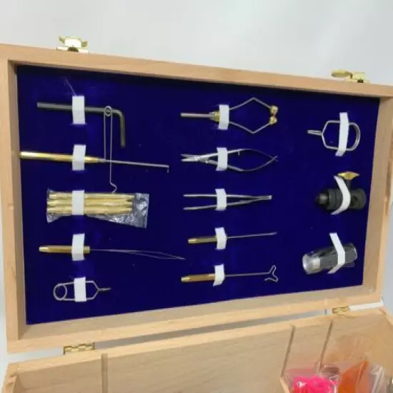 Deluxe Fly tying kit - Rotary vice, tools and materials 