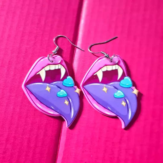 Creepy Kawaii Mouth Dangle Earrings | pastel goth | kawaii lips | vaporwave