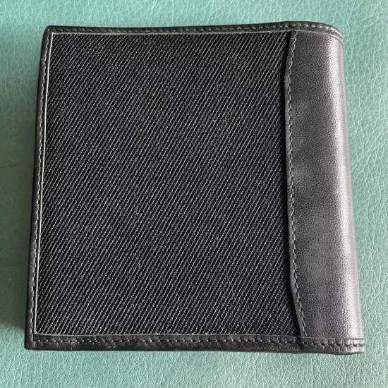 Vintage Hunting World Bifold Wallet