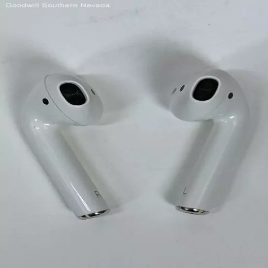 Apple AirPods A2031 Earbuds With Charging Case