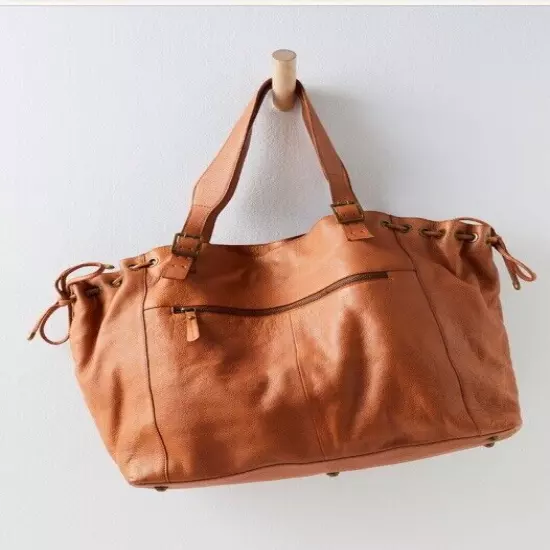 NWT FREE PEOPLE ROUND THE BLOCK LEATHER TOTE BAG, $228