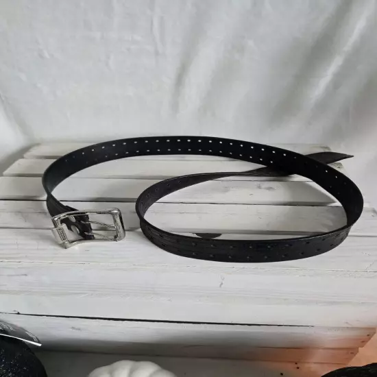 Genuine Dickies Leather Belt Mens Size 42/105 Black good used condition 