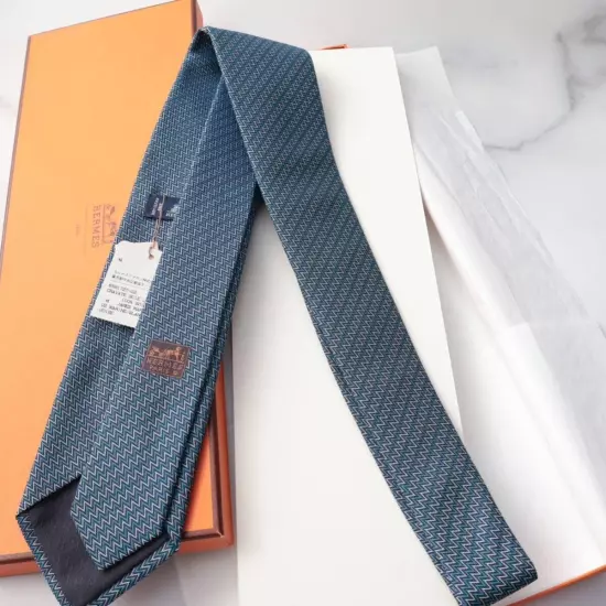 Unused HERMES Blue Neck Tie Striped 100%Silk France free shipping 2409114