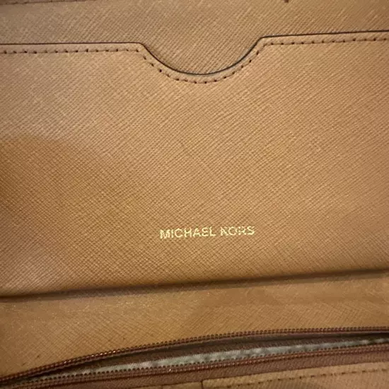 Michael Kors Jet Set Bi-Fold Brown Leather Wallet