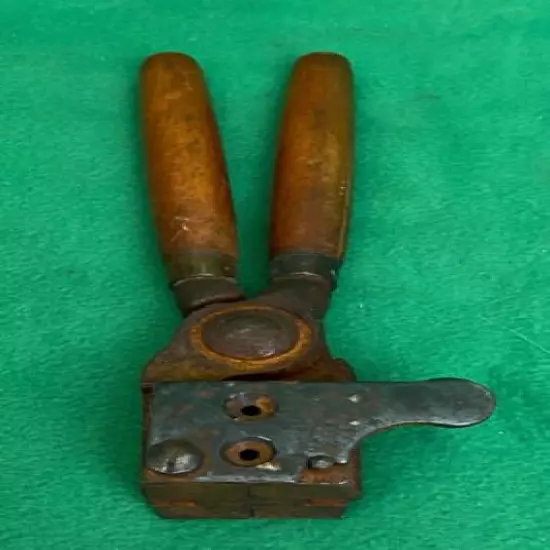 Vintage RARE Bullet Mold Tool.