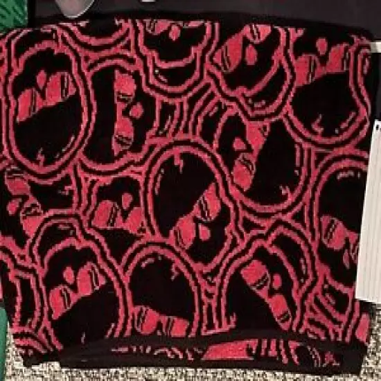 Brand New SWAG Golf Pink Stacked Skulls Golf Towel