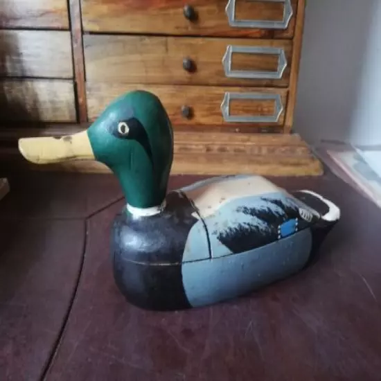 ANTIQUE WOOD DUCK DECOY HAND PAINTED UNKNOWN MAKER WITH COMPARTMENT RARE HTF