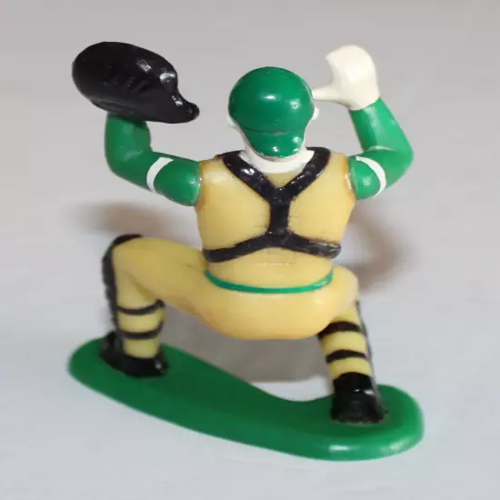 Vintage 1981 WILTON BASEBALL CATCHER FIGURE CAKE TOPPER G2