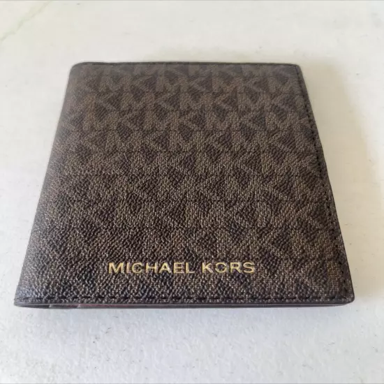 MICHAEL KORS Pebbled Jet Set Travel Passport Credit Card Holder Wallet Case