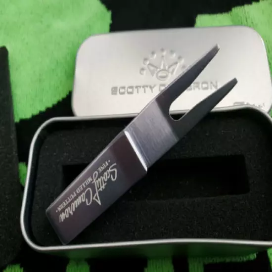 Rare Scotty Cameron 2007 OLD SCHOOL Gray Clip Pivot/Divot Tool TIN⛳⛳ 