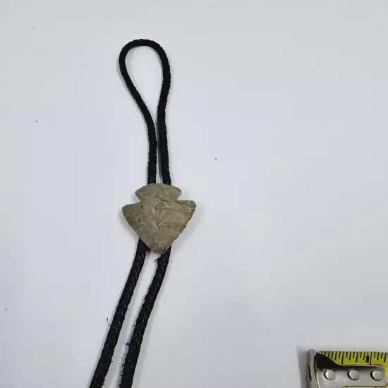 Stone Arrowhead Bolo Tie