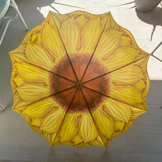 VINTAGE SMALL SUNFLOWER UMBRELLA SUNFLOWER SHAPE YELLOW BROWN PLASTIC HANDLE