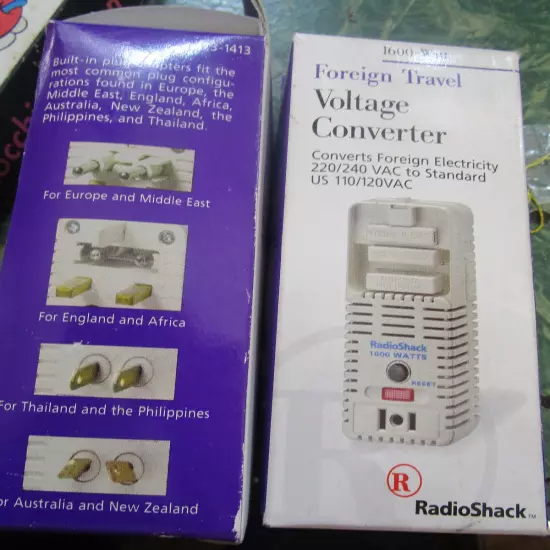 A PAIR OF Radio Shack Foreign Travel Voltage Converters 1600 Watt 273-1413 Aa1