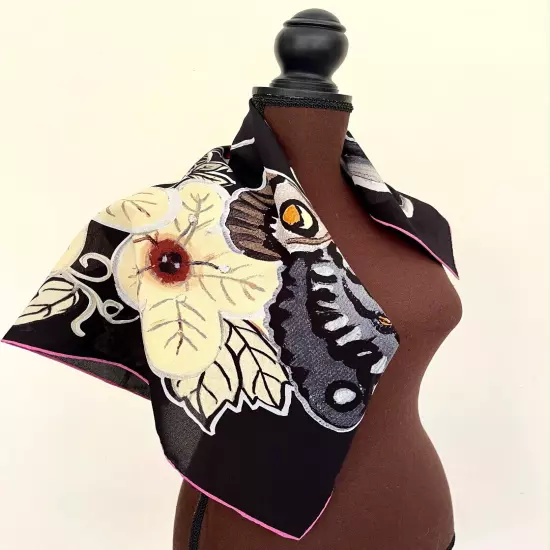 Gucci Scarf Accessories Logo Kris Knight Butterfly Black Floral Silk Wrap