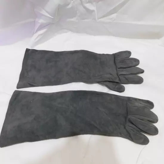 NEIMAN MARCUS Just below the elbow suede leather gloves Size 8-Made in Italy