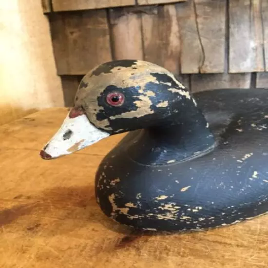 Vintage Wooden Hand Carved Decoy Duck Hunting Folk Art Collectable Display