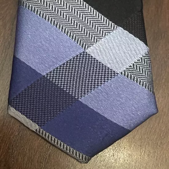 Joseph Abboud Blue Black Gray 100% Silk Men’s Neck Tie Made In China Extra Long