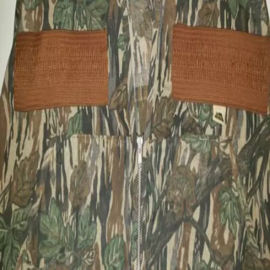 Vtg. Ideal Camo Bird Hunting Vest Back Game Bag Large USA made Camouflage Zip 