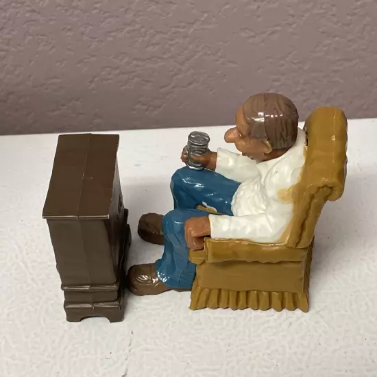 Vtg 1979 Wilton Cake Topper Dollhouse Retirement Old Man Chair Beer Muscles TV