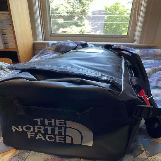 TNF The North Face Base Camp Duffel Bag Small S 50L 50 Litters brand new Black