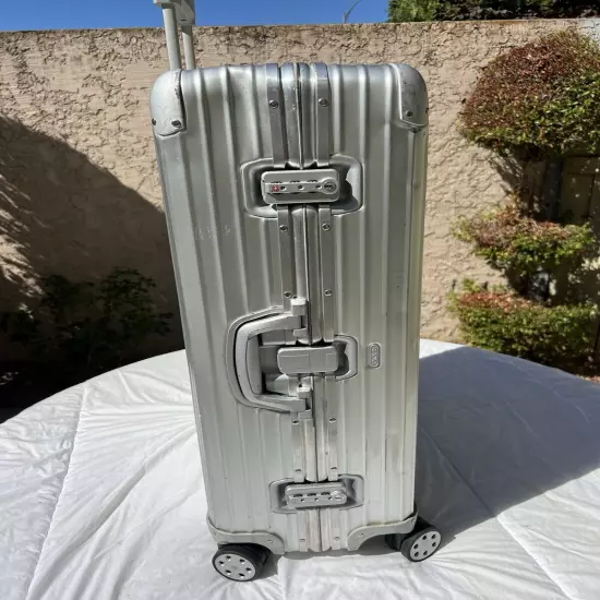 Rimowa Topaz XL 32” 4 Wheel Spinner Aluminum Hardshell Travel Check In Suitcase