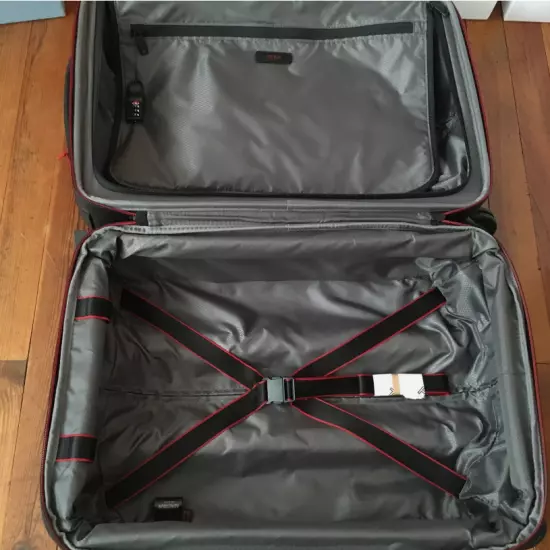 TUMI Aerotour Unisex International Expandable 4-Wheel Carry-On - Black