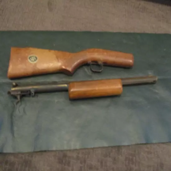 Benjamin Franklin Walnut Stock Model 340 BB cal. Pump Air Rifle for restoration