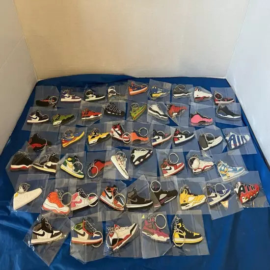 JORDAN NIKE SHOES KEYCHAINS 2D Lot Of 50