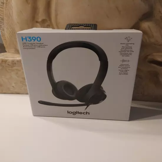 Logitech H390 - Black - Over the Ear Headset - USB - Noise Canceling