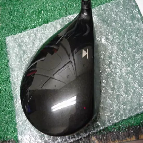 Very Nice Titleist 913 D3 8.5 degree Driver Head & Screw