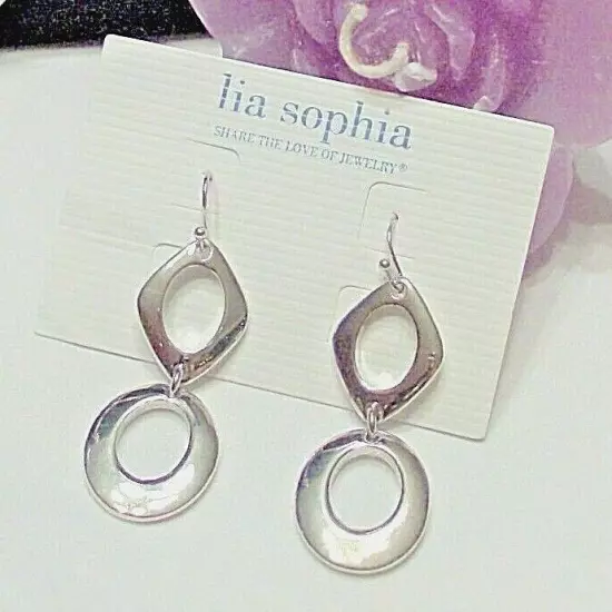 Beautiful Lia Sophia "FASHIONISTA" Dangle Earrings, NWT